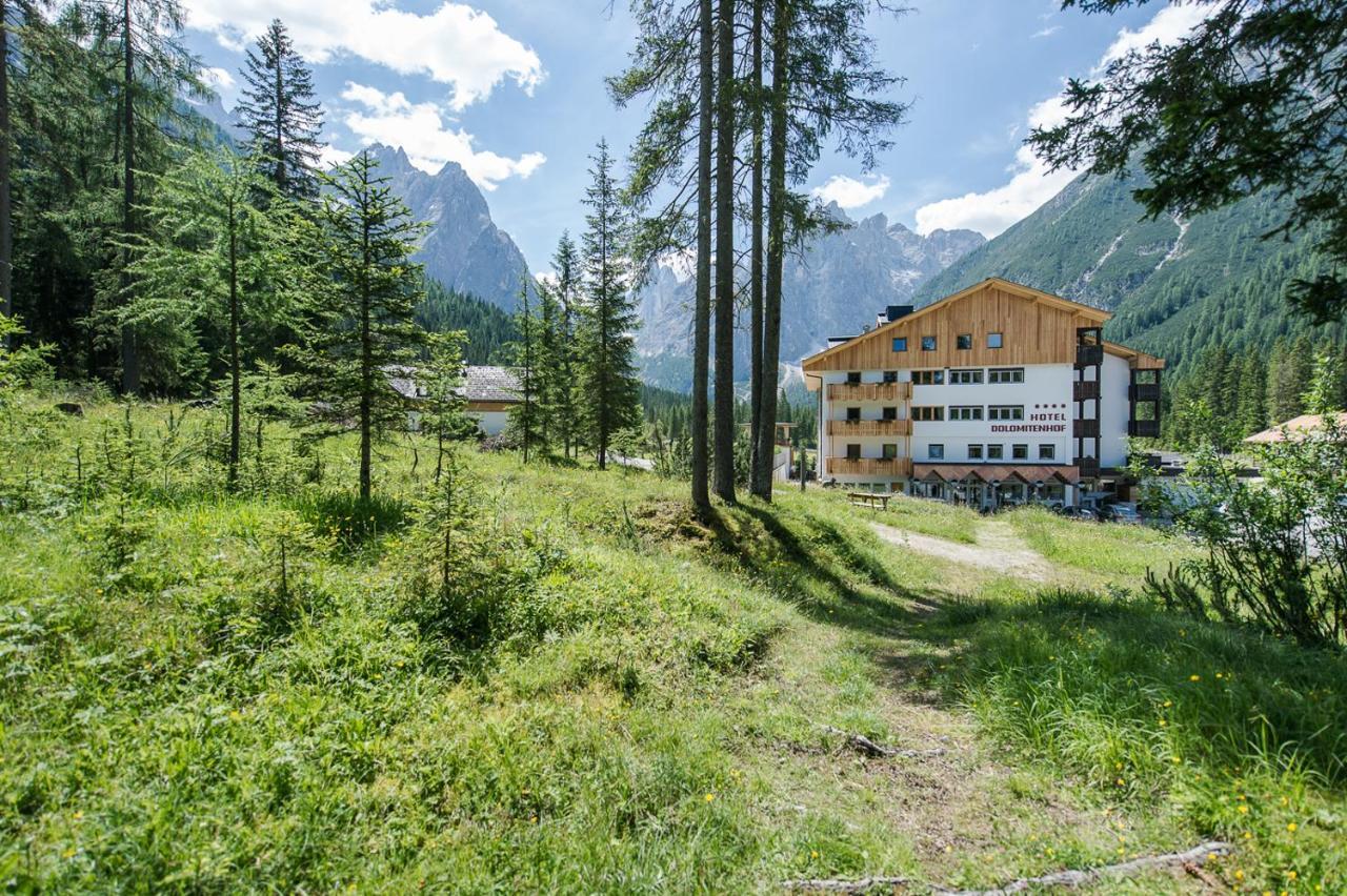 Hotel Dolomitenhof & Chalet Alte Post Sexten Esterno foto