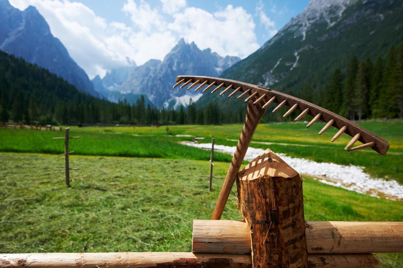 Hotel Dolomitenhof & Chalet Alte Post Sexten Esterno foto