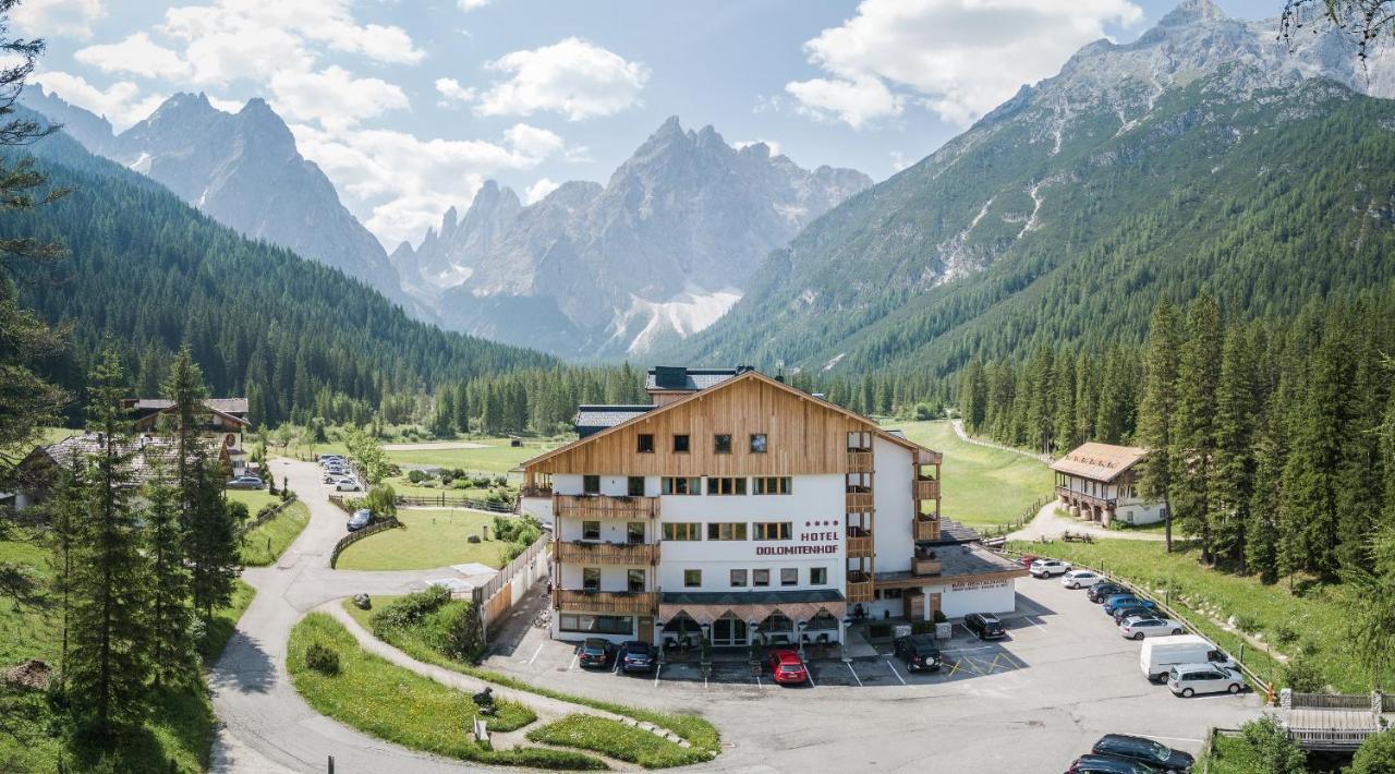 Hotel Dolomitenhof & Chalet Alte Post Sexten Esterno foto