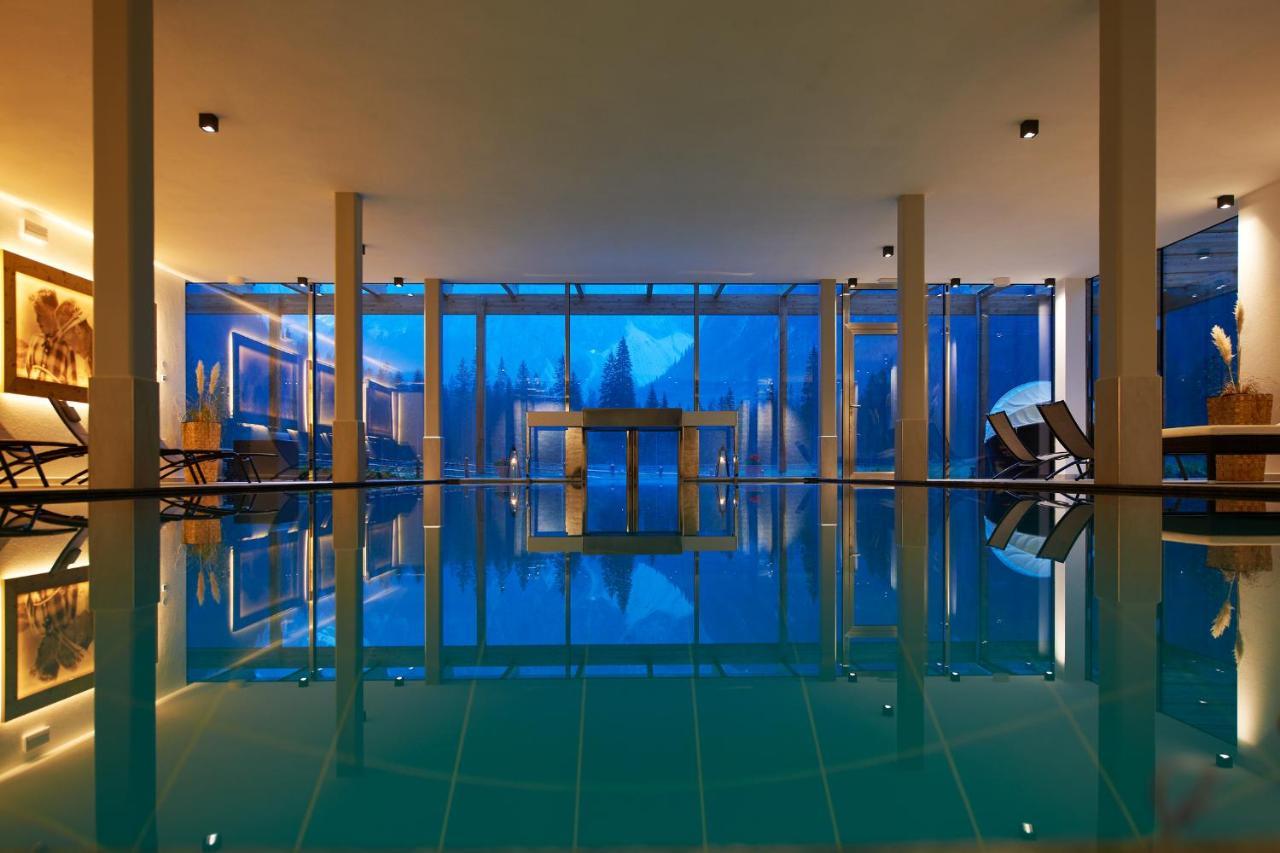 Hotel Dolomitenhof & Chalet Alte Post Sexten Esterno foto