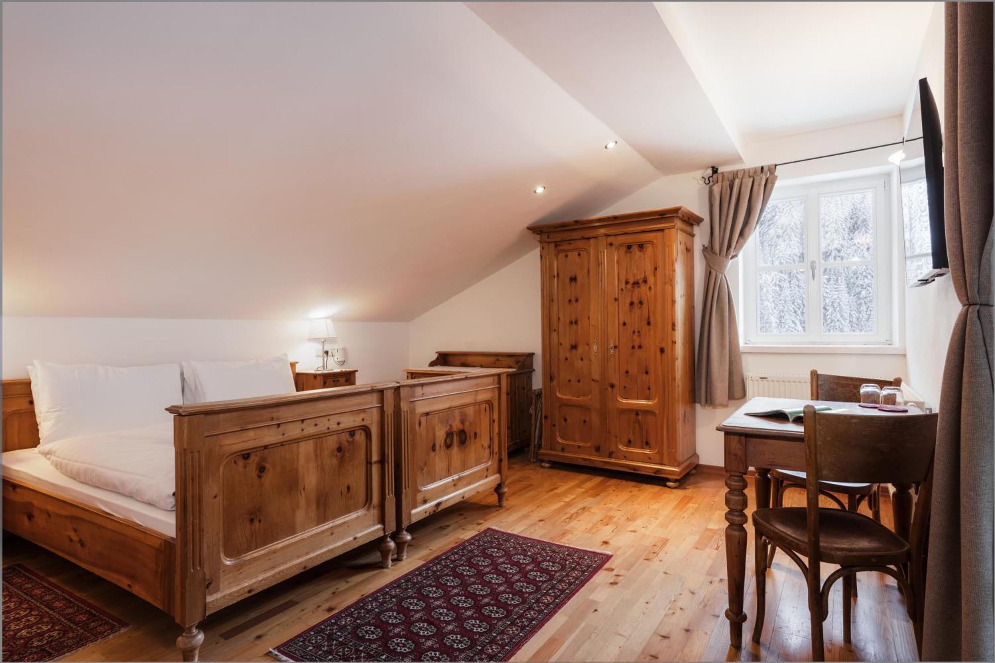 Hotel Dolomitenhof & Chalet Alte Post Sexten Esterno foto