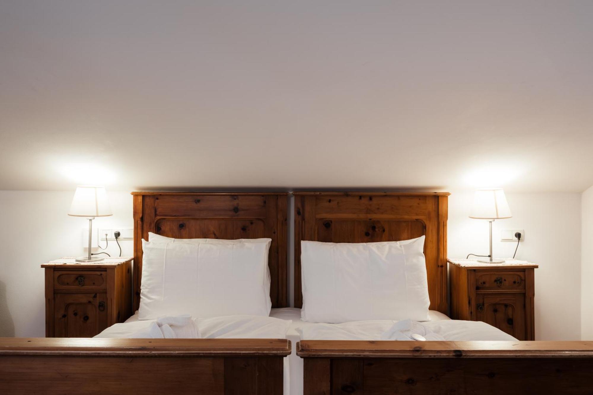 Hotel Dolomitenhof & Chalet Alte Post Sexten Esterno foto