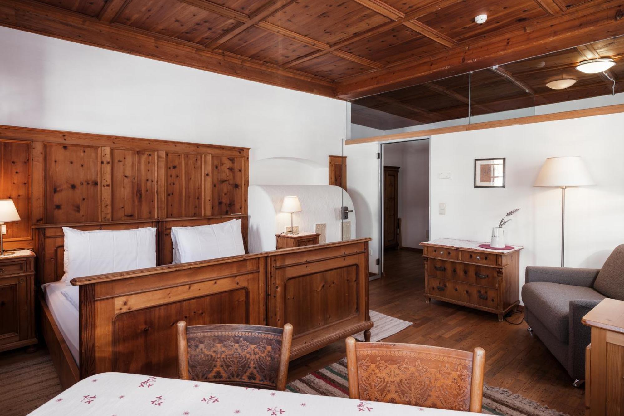 Hotel Dolomitenhof & Chalet Alte Post Sexten Esterno foto