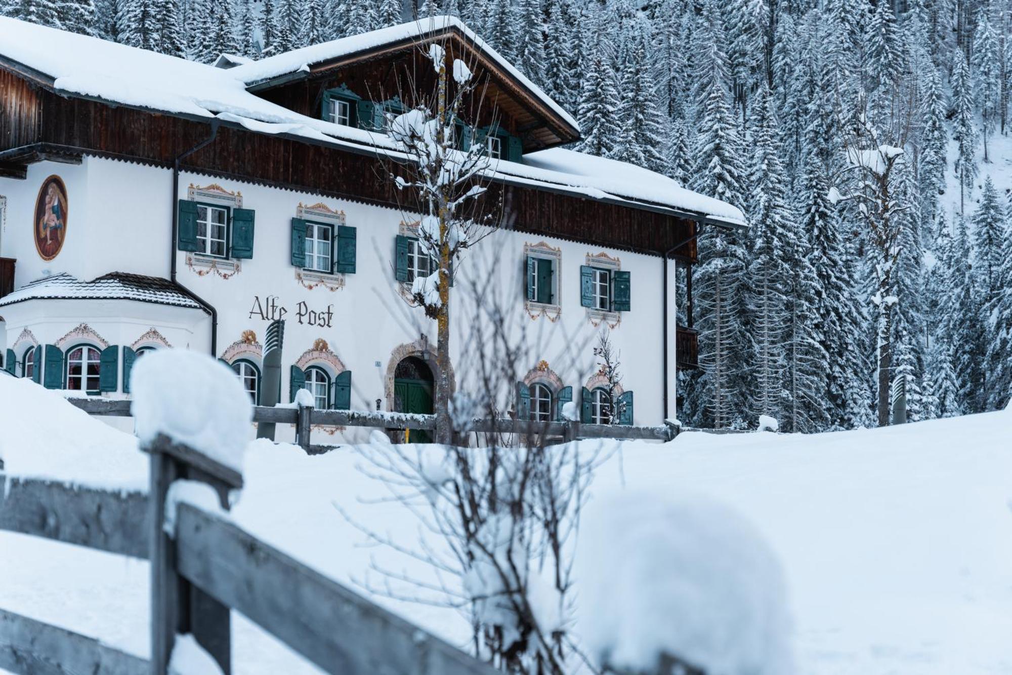 Hotel Dolomitenhof & Chalet Alte Post Sexten Esterno foto