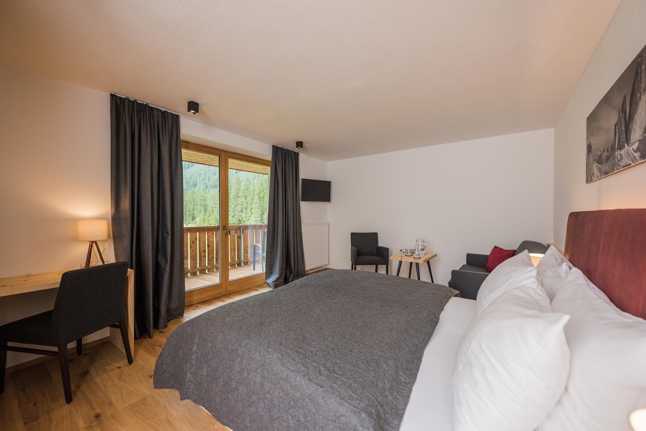 Hotel Dolomitenhof & Chalet Alte Post Sexten Esterno foto