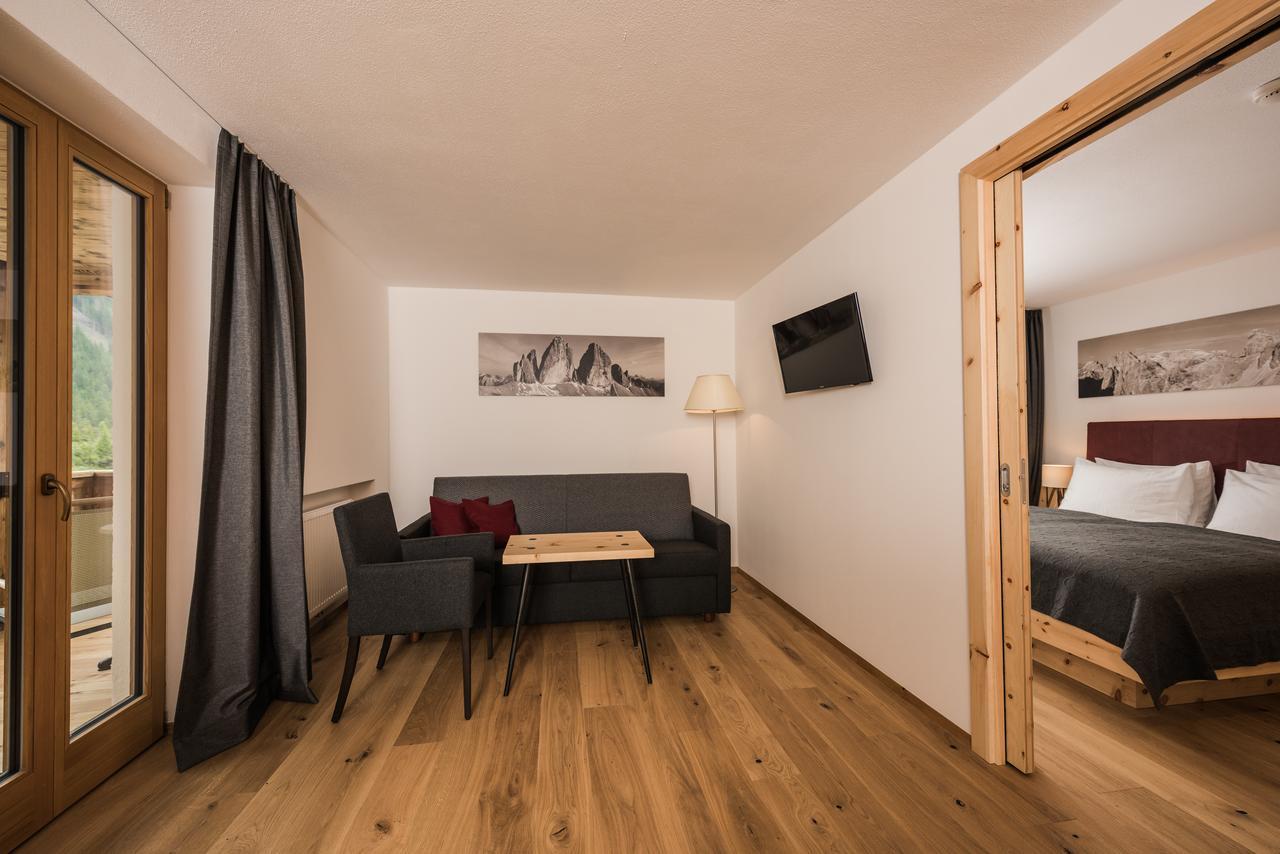 Hotel Dolomitenhof & Chalet Alte Post Sexten Esterno foto